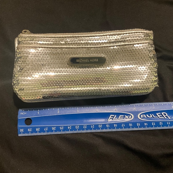Michael Kors Silver Sequin Clutch/Wristlet/Wallet - Good Condition - 7 inches - Picture 4 of 6